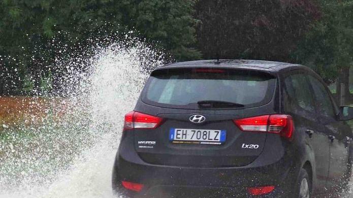 Periferia sott’acqua Aguscello semi-isolata