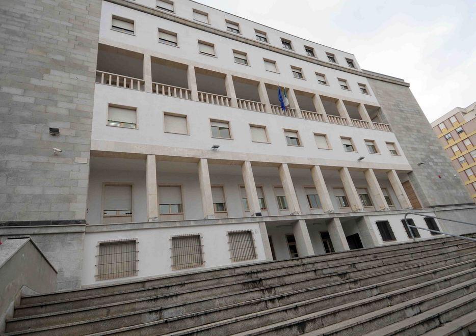 Sesso con i bambini, si apre il processo per l’ex istruttore sub 