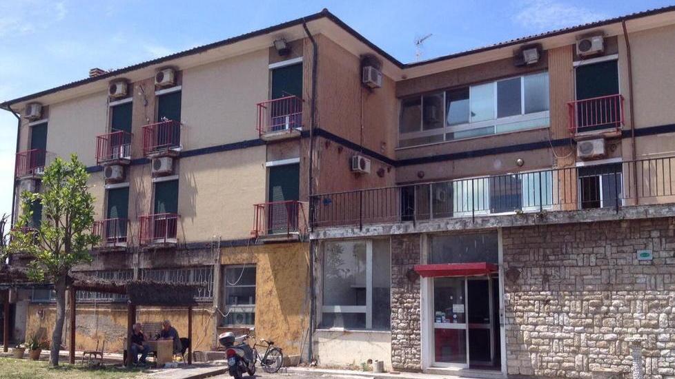 L’ex hotel Atleti diventa un centro profughi per 80 migranti