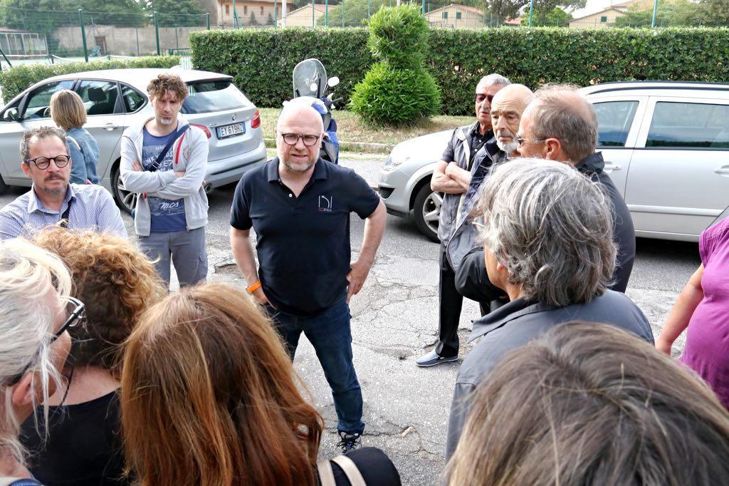 Profughi nell'ex Atleti, Nogarin incontra i residenti: chiederò più controlli