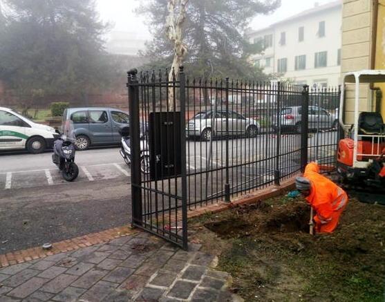 Ora i cancelli si chiudono senza gli operai del Comune 