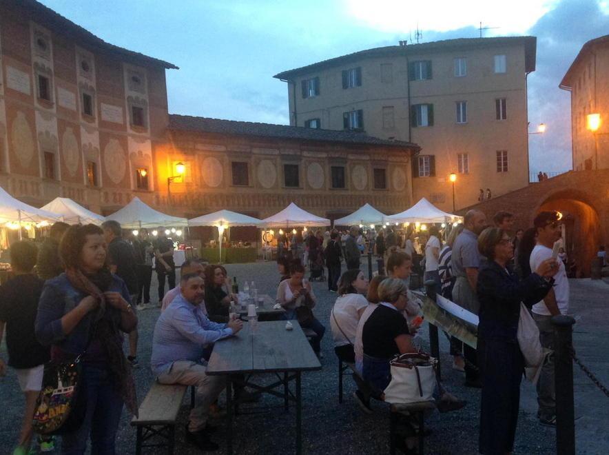Notte nera, San Miniato presa d’assalto 