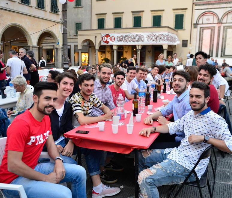 La carica dei 600 (a cena) per l’Use 