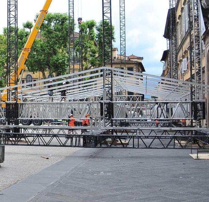 Summer Festival partito il montaggio del palco 