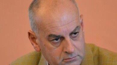 Insegne coperte dopo le sanzioni arrivate ai negozi