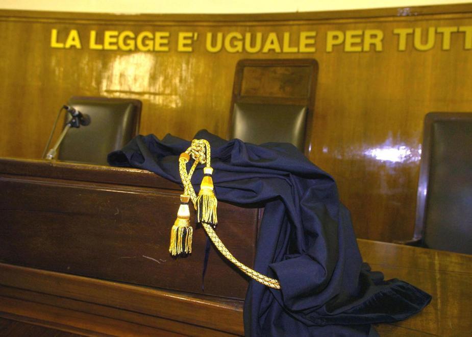 Negozio allagato, Comune assolto 