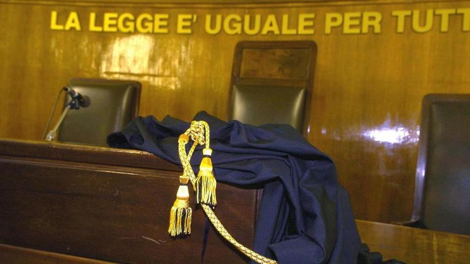 Negozio allagato, Comune assolto