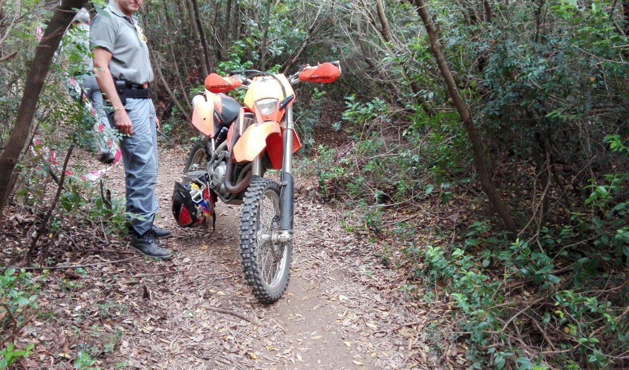Una delle moto sequestrate dalla forestale 