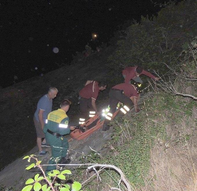 Anziana cade nei rovi, la ritrovano dopo dodici ore