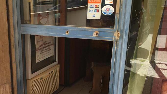 Sorpreso a rubare in una pizzeria Minorenne nei guai