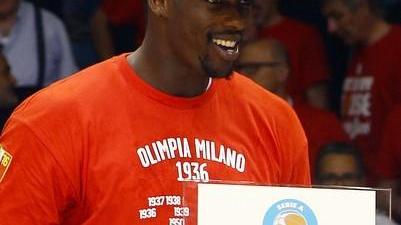 Lo scudetto passa da Sassari a Milano Reggio, nuovo incubo