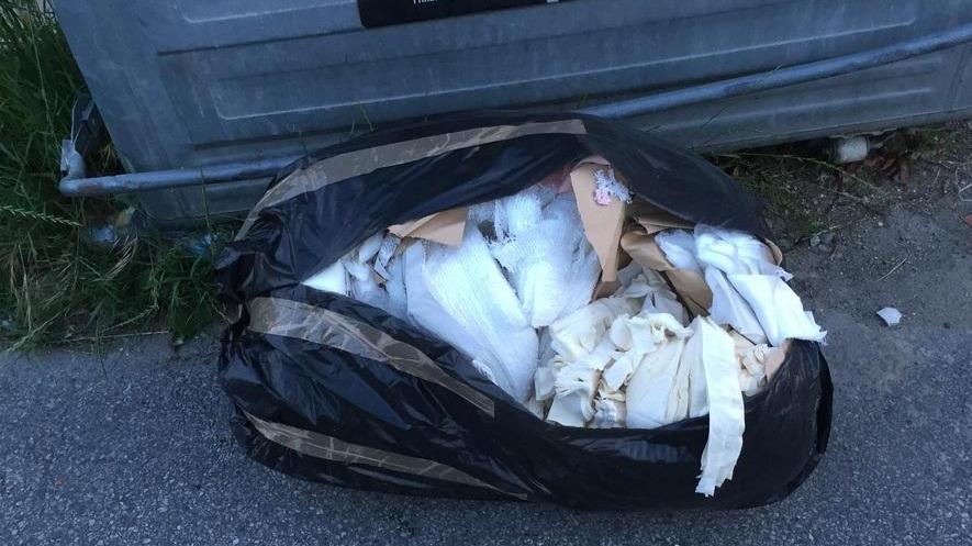 Scoperti i furbetti della spazzatura: 4 denunce