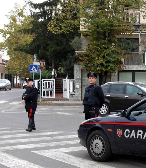 Giovane rapinò un’anziana arrestato