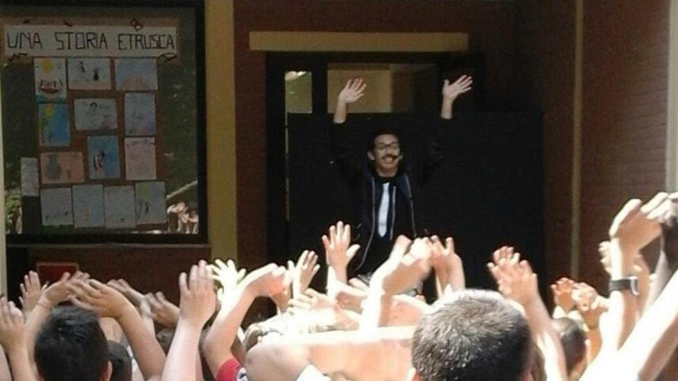 Scuola Borsi, festa con lancio di palloncini