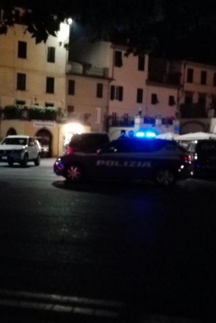 Rissa fra donne in piazza Santa Maria Interviene la polizia 