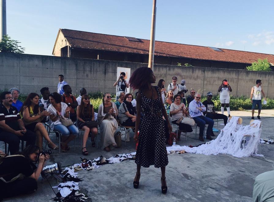 Con gli abiti usati una sfilata di moda per la solidarietà 