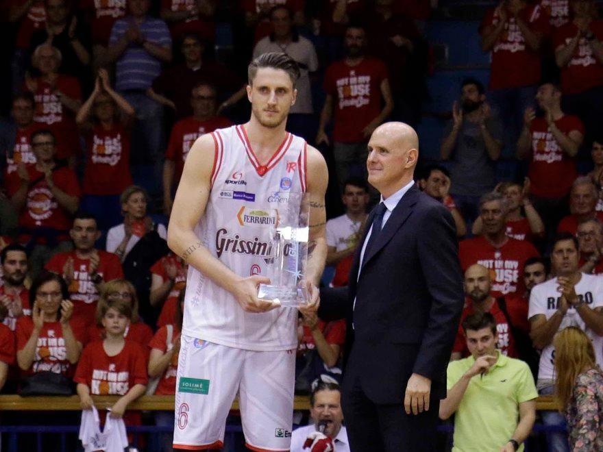 Polonara miglior rimbalzista in finale