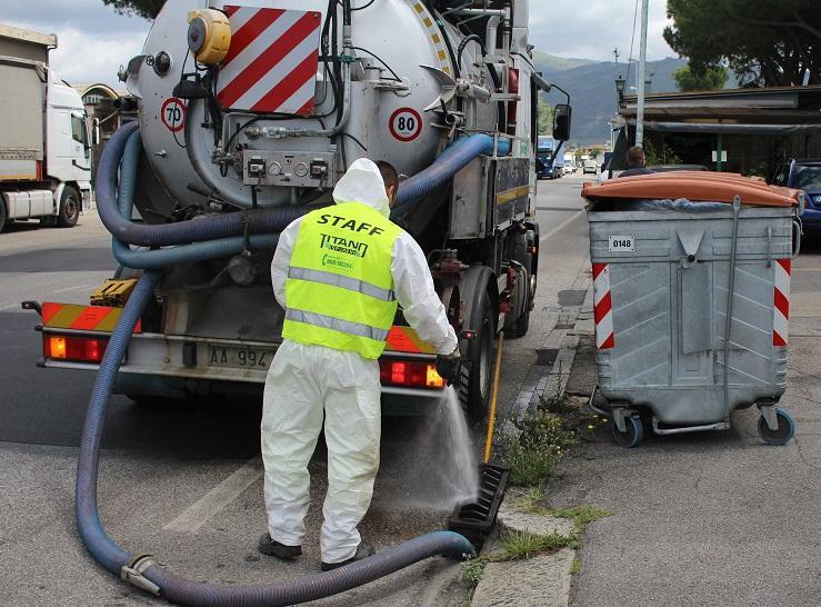 La pulizia delle caditoie