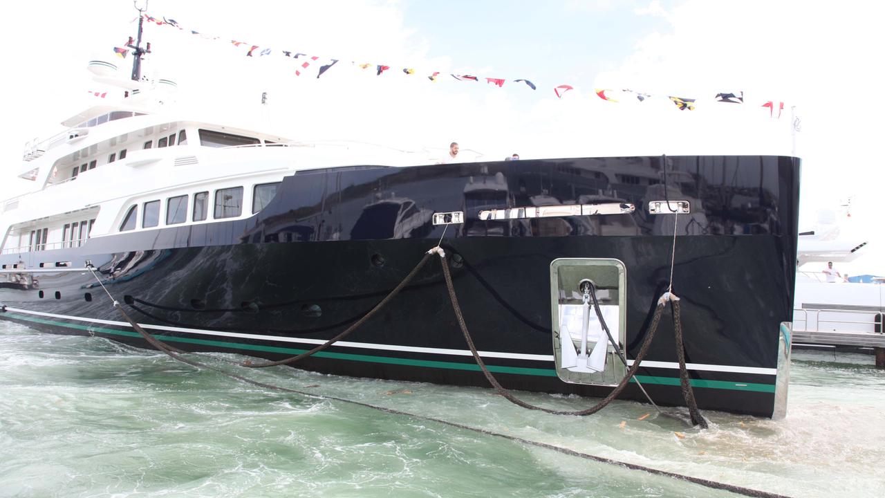 Lo yacht di Codecasa varato in porto