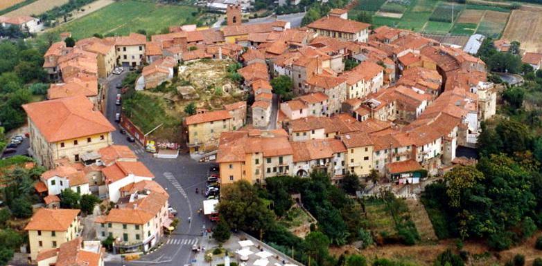 Centro storico, progetto per riaprire i vecchi fondi 