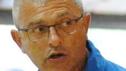 Basket Golfo, resta coach Padovano