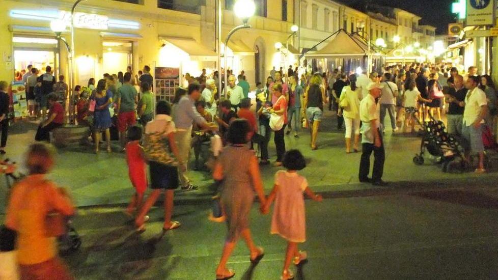 Sinfonia in acqua per l’anteprima della Notte blu