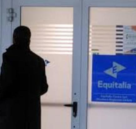 Equitalia gli chiede i bolli sull’auto rubata nel 1997 
