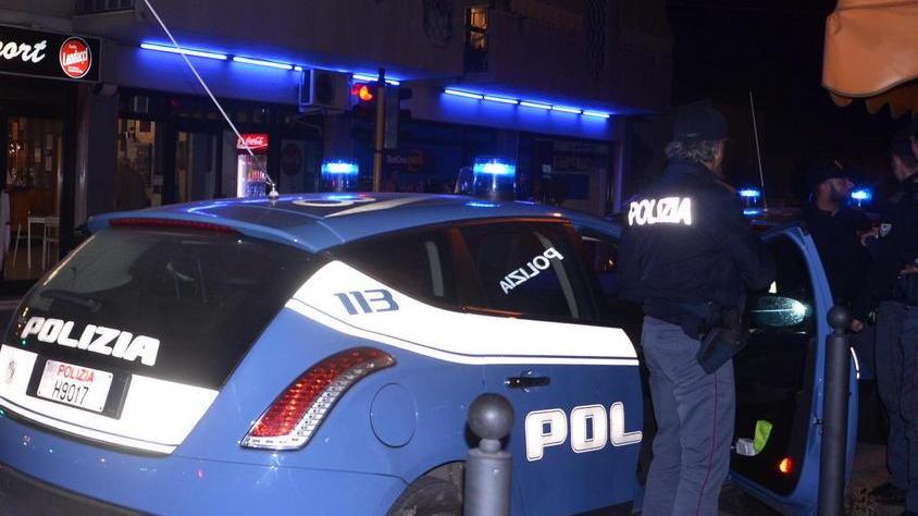 Ruba un’auto e ne spacca 4 «Sono nervoso per il digiuno»