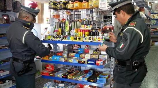 Tartassato dalle multe decide di chiudere bottega