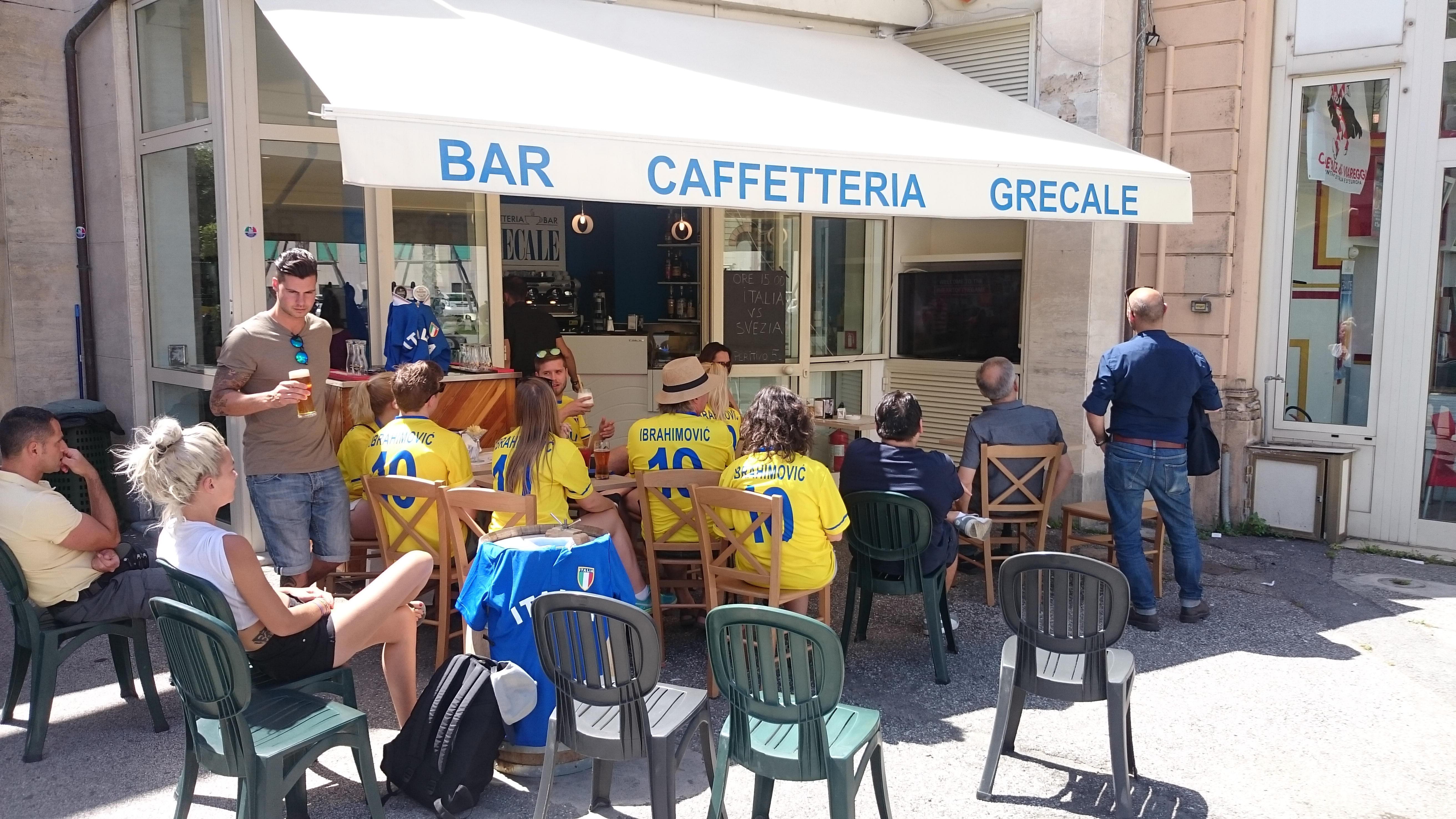 I tifosi svedesi che hanno assistito alla sfida fra Italia e Svezia al Molo