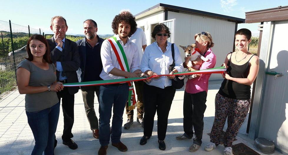 Il taglio del nastro (Foto Agenzia Carlo Sestini)