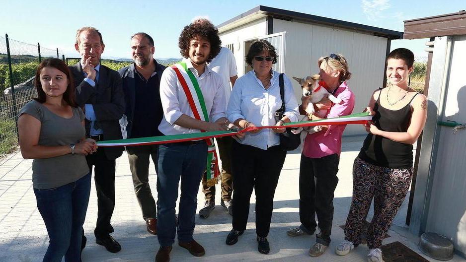 Il taglio del nastro (Foto Agenzia Carlo Sestini)