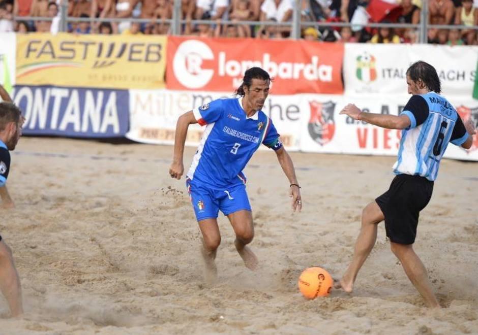 Beach soccer, via al mundialito 