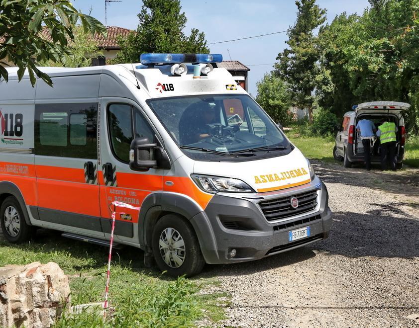 Recovato, scontro all’incrocio In due finiscono all’ospedale