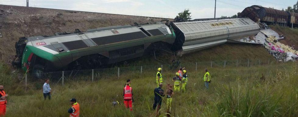 Deraglia un treno merci: salvi i due macchinisti 