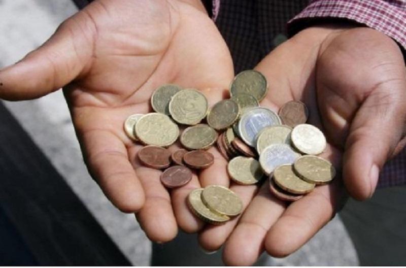 Sassari, ordinanza del sindaco: vietato chiedere la carità per strada 