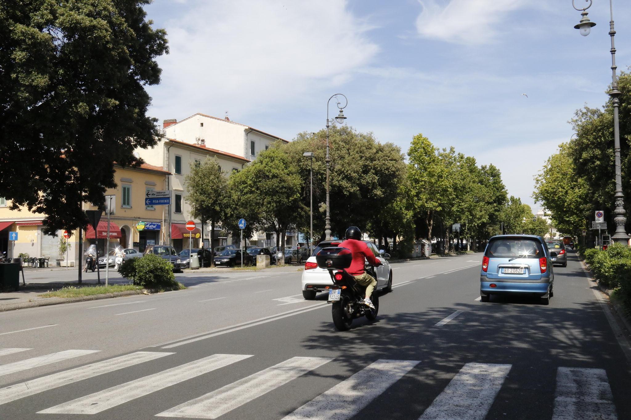 Troppi incidenti sul viale Carducci, ecco due semafori