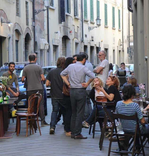Via Settesoldi pedonale per la movida 