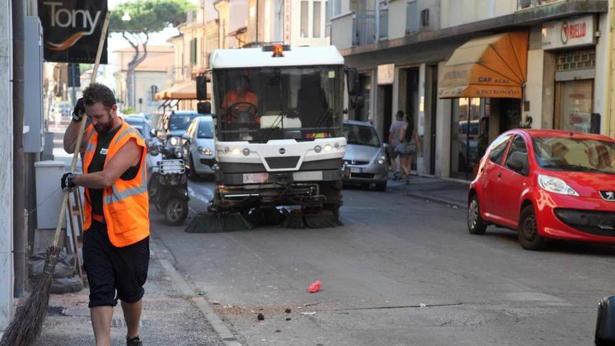Stop allo spazzamento meccanizzato per l’estate