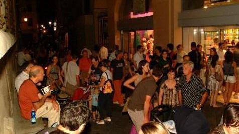 Nei giovedì di luglio negozi del centro aperti fino alle 24