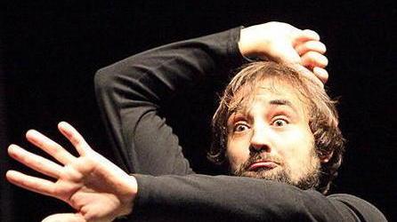 L’omaggio a Picchi con il comico Crestacci