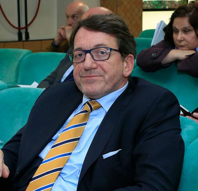 Sfiducia bipartisan al comandante Chiari 
