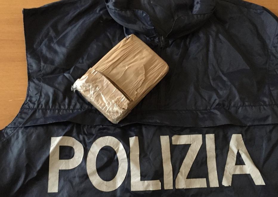 In auto con l’eroina La squadra mobile arresta due corrieri 