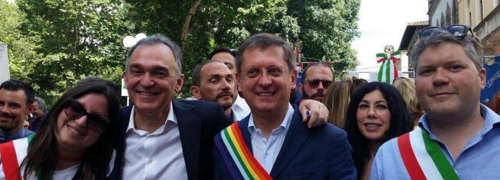 Filippeschi con la fascia arcobaleno