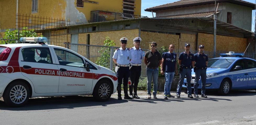 Blitz nella casa dello spaccio Il pusher finisce in manette
