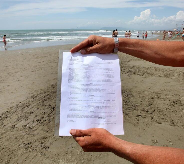 Mare inquinato, nuovo stop a nord del fosso Fiumetto 