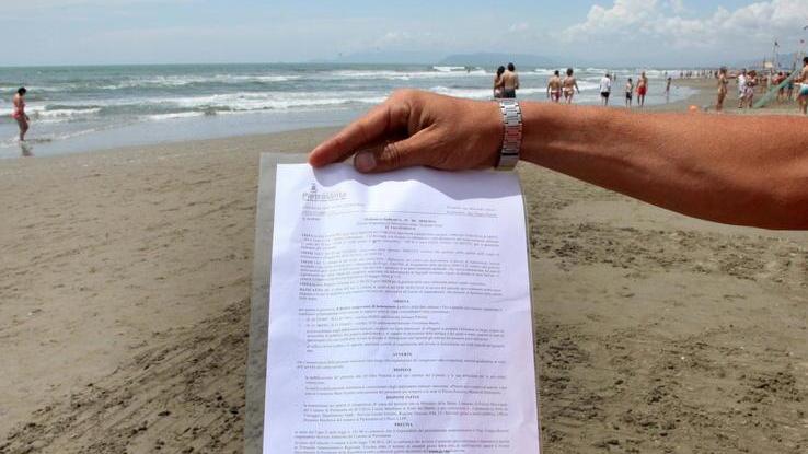 Mare inquinato, nuovo stop a nord del fosso Fiumetto