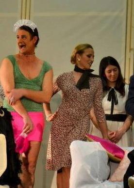 Torna in scena martedì sera la compagnia dei tappezzieri 