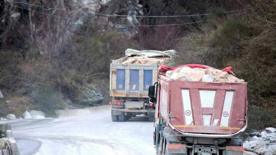 Zubbani fa chiarezza: nessun camion in centro