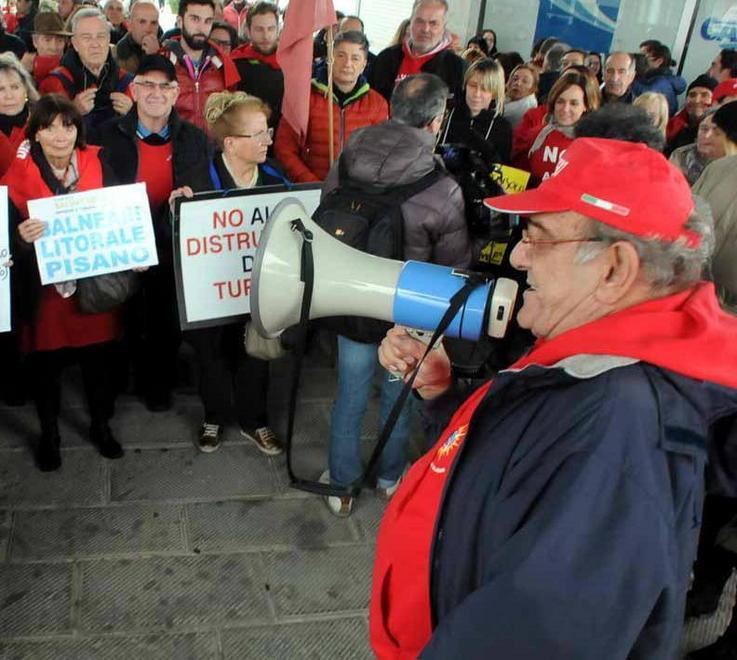 Una protesta anti-Bolkestein dei balneari